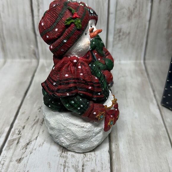 Lang & Wise Hand in Hand Snow Couple 2000 #76600408 - Picture 5 of 8